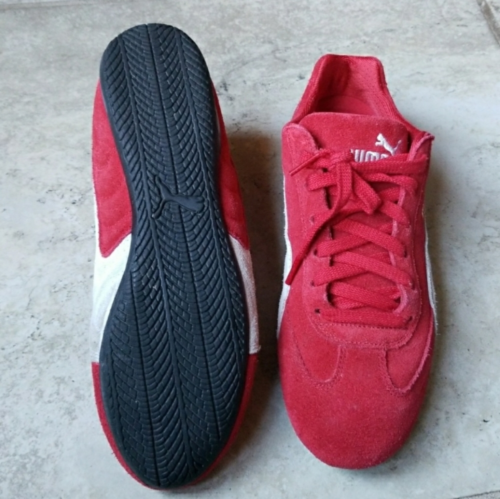 REPOSH Pumas Mens sz8 like new